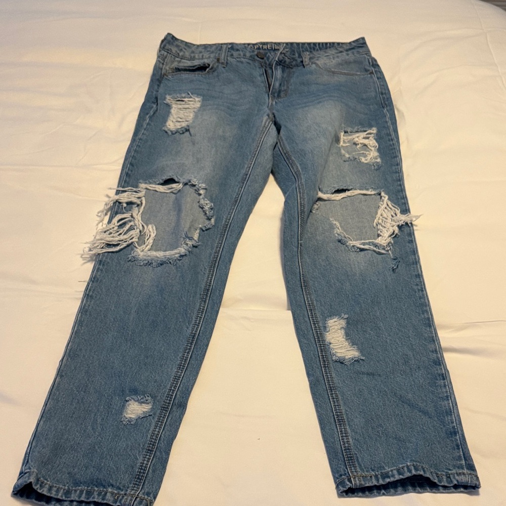 Easton Relaxed Fit Distressed Light Blue Jeans NWOT